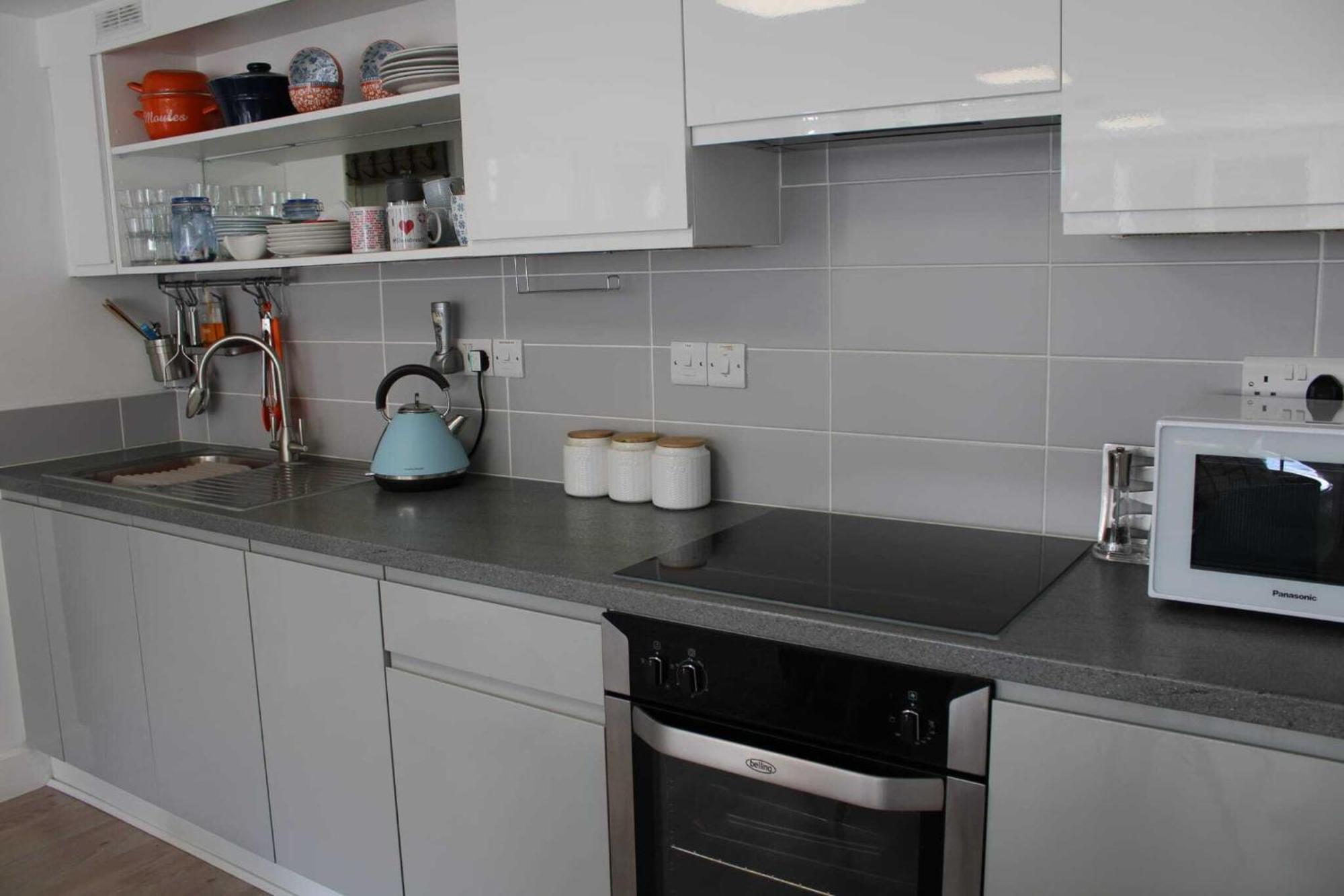 May View - Luxury Sea View Apartment - Millendreath, 루 외부 사진