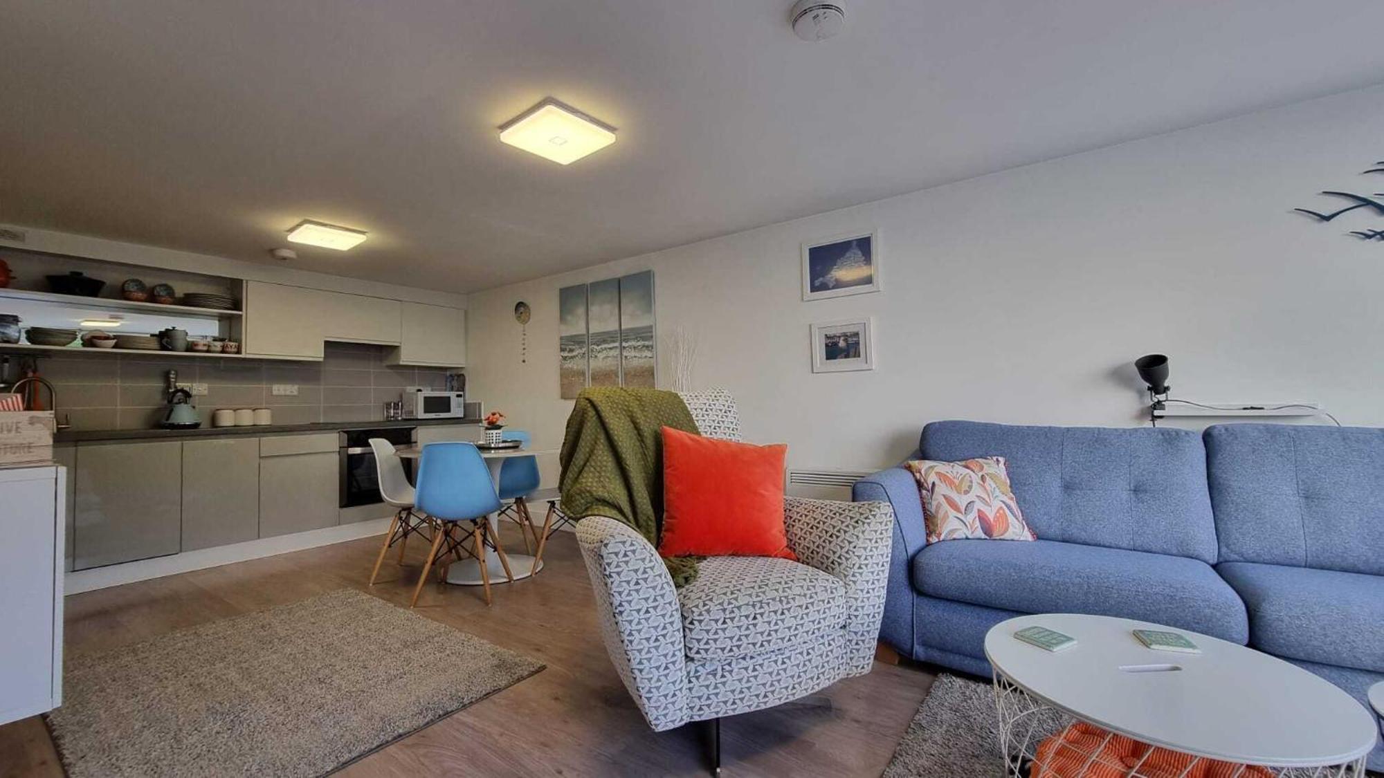 May View - Luxury Sea View Apartment - Millendreath, 루 외부 사진